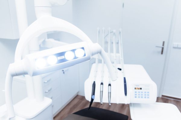 pexels-daniel-frank-305567 Dentist