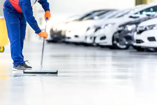 The,Cleaning,Staff,Is,Cleaning,On,The,Work,Area,That Car Park Sweeping